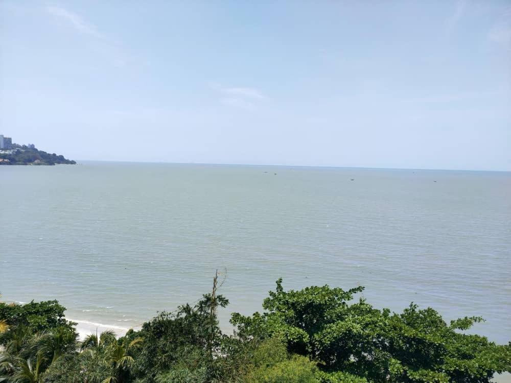 Beachfront Full Sea Penang Tanjung Bungah  Luaran gambar